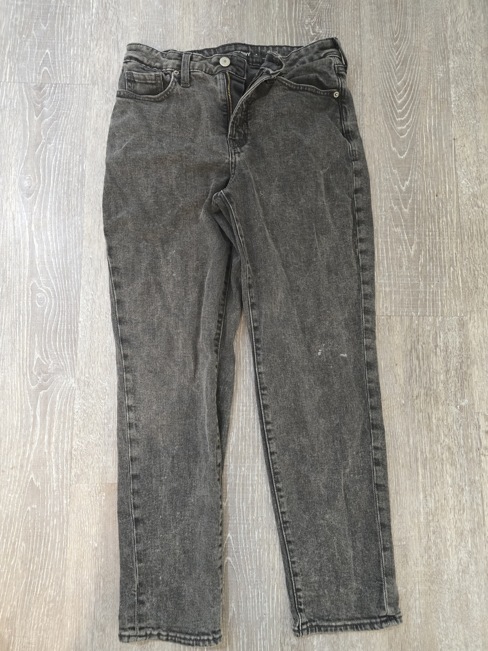 Old Navy Women's Washed Black Straight Jeans